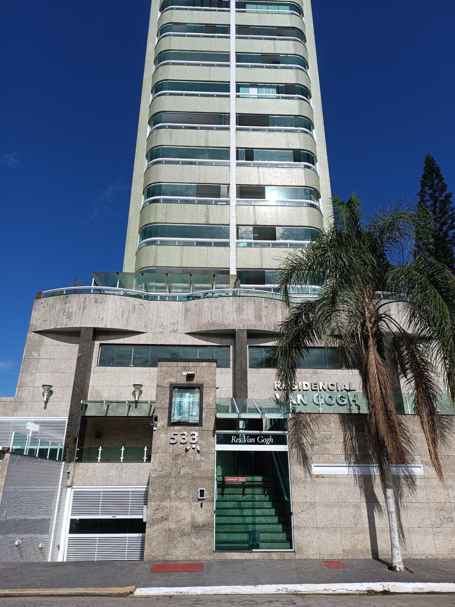 Apartamento - Apto Ocian - Grande - Alto Padrao 94mts - 2 *